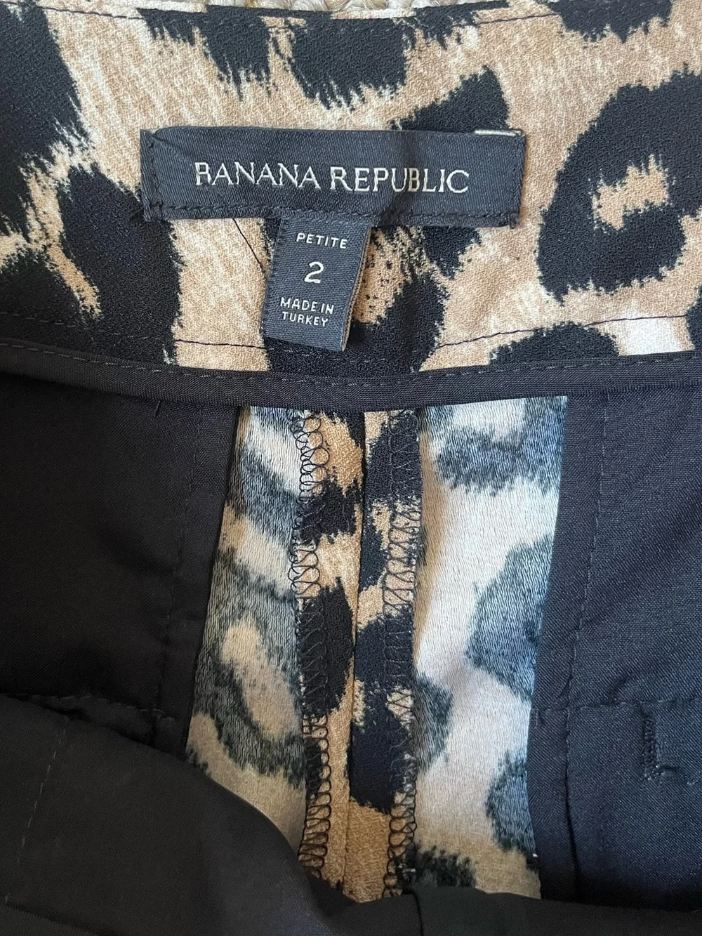 Banana Republic Petite High Rise Wide Leg Printed Trouser Pant size 2